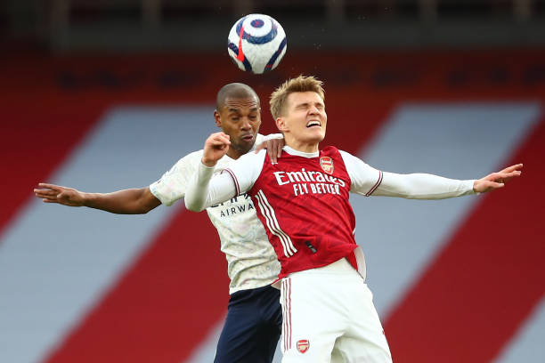 在进攻线找 在进攻线找