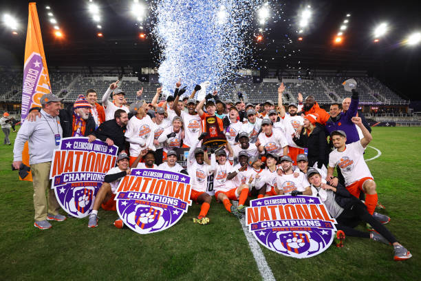 自加入中国 自加入中国